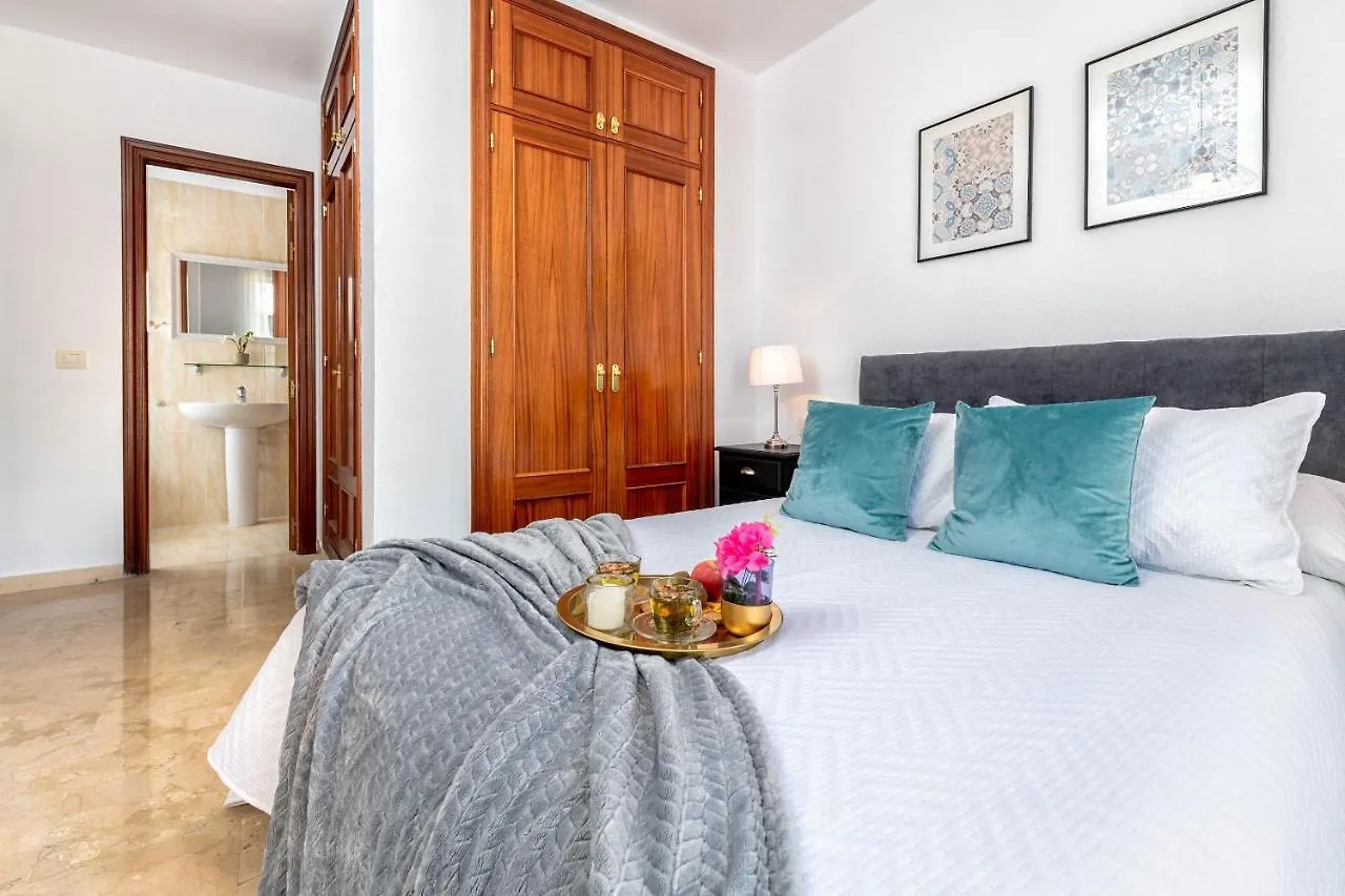 Apartment Wintowinrentals - La Estancia Free Parking Malaga Spain