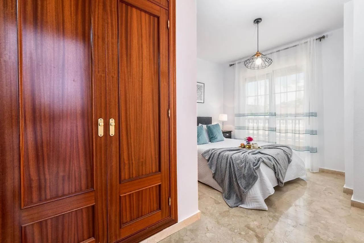 Apartment Wintowinrentals - La Estancia Free Parking Malaga Spain