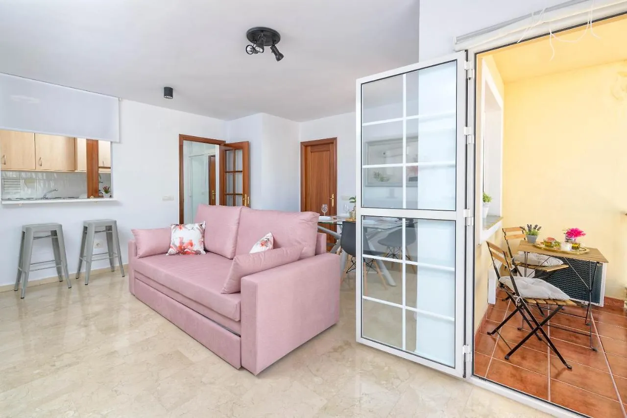 Wintowinrentals - La Estancia Free Parking Malaga Apartment