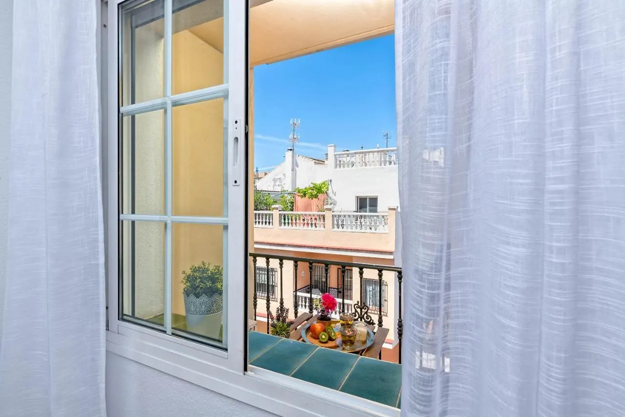 Wintowinrentals - La Estancia Free Parking Malaga 0*,  Spain